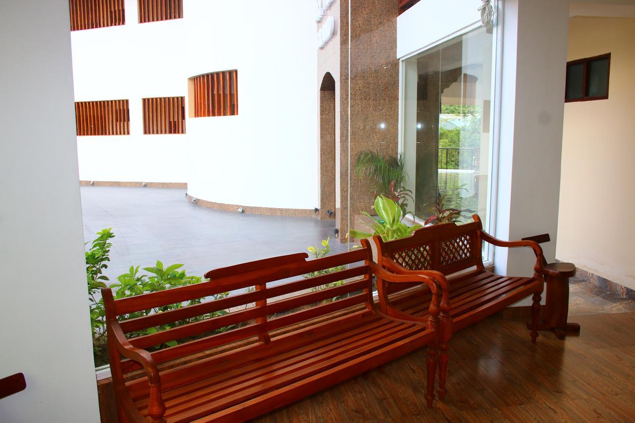 فندق Sky View Grand كاندي المظهر الخارجي الصورة